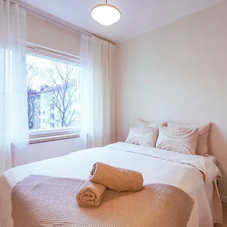 Comfy City Spot Close To Tripla Mall And Dining Helsinki Exterior photo